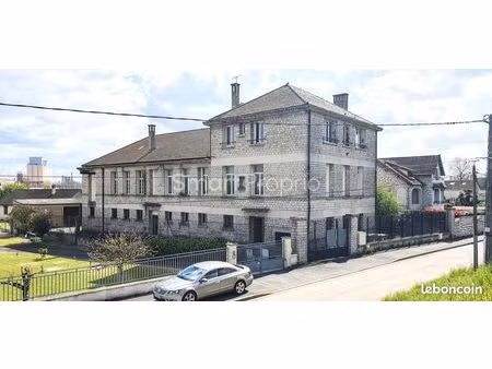 immeuble 1000 m² varennes-sur-seine