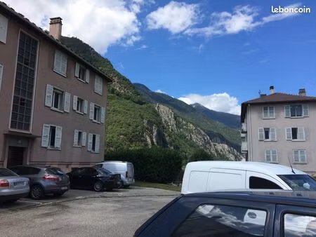 appartement - 3 pièces - 65m²