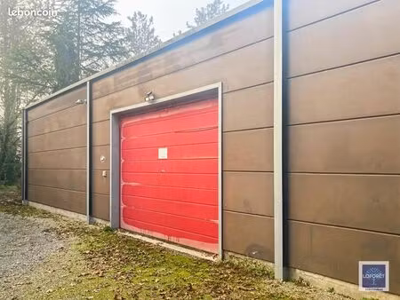 local industriel 81 m²