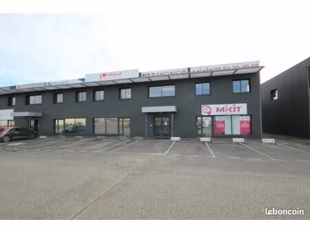 location entrepot et bureaux
