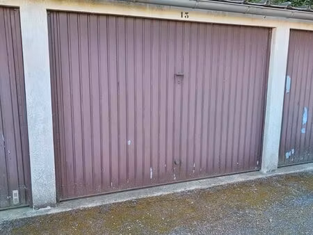 garage / box / parking