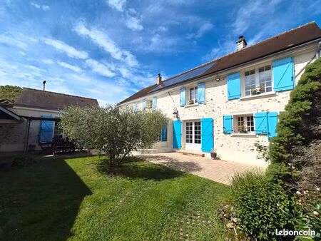 maison 6 pièces 228 m²