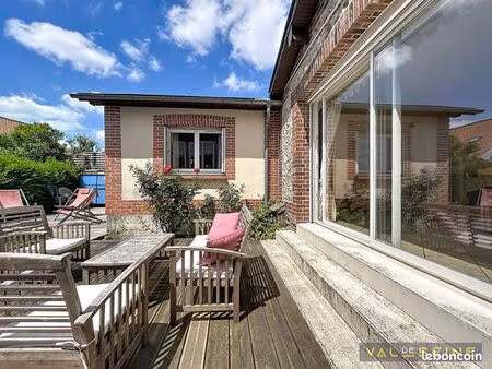 maison 9 pièces 180 m²