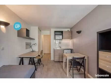 studio 1 pièce 17 m²