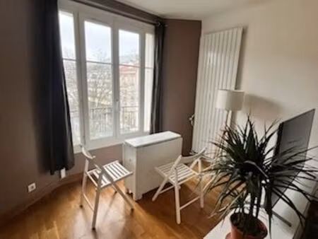 studio lumineux meublé 27 m2 – bécon-les-bruyères