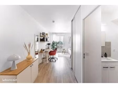 studio 1 pièce 18 m²