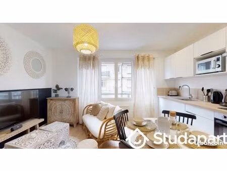 chambre 1 pièce 9 m²