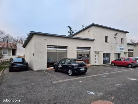 bureau 140 m2 + depot possible