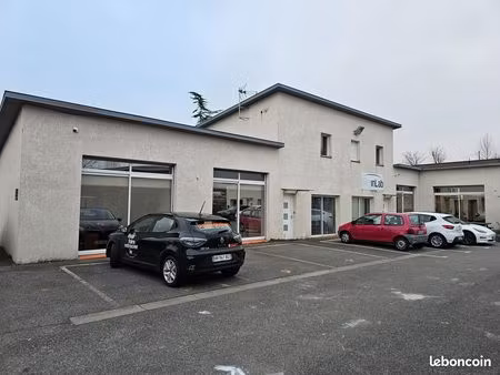 bureau 260 m2 + dépôt possible