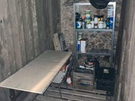 cave saine en terre battue et sécurisée boulogne sud
