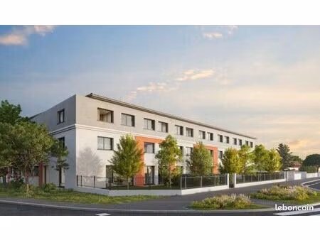local commercial 83 m²