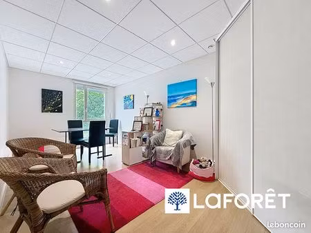 local 16 m² bourgoin jallieu