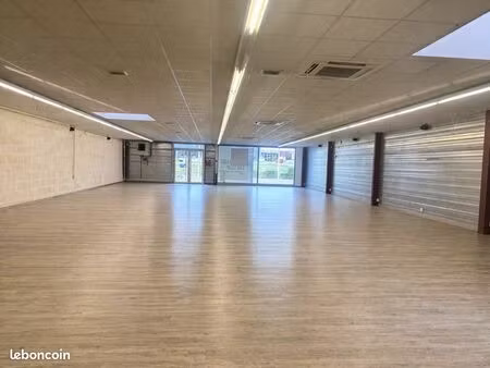 local commercial 386 m²