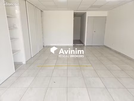 local 82 m² tossiat