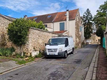 loue maison de ville