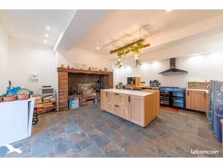 ferme 6 pièces 247 m²