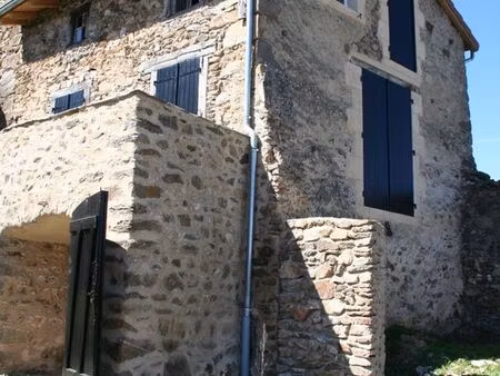 petite maison atypique à rénover