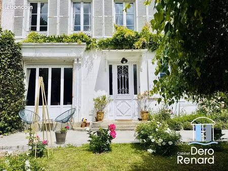 propriété 8 pièces 180 m²