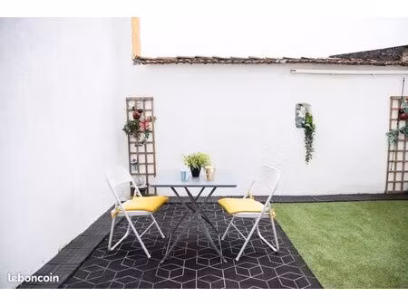 charmant f1 meublé + terrasse