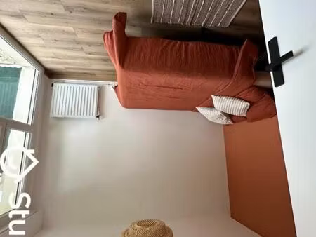 chambre 1 pièce 12 m²