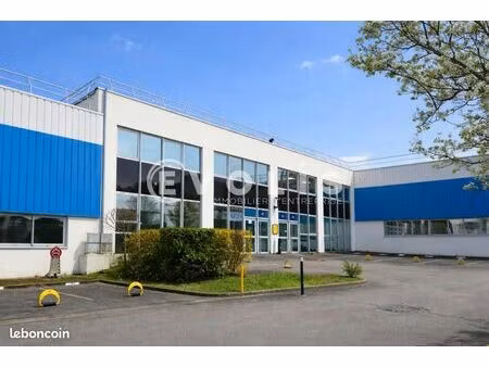 bureau 155 m²