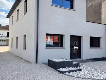 bureaux 145 m²