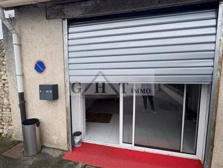 bureau 35 m²