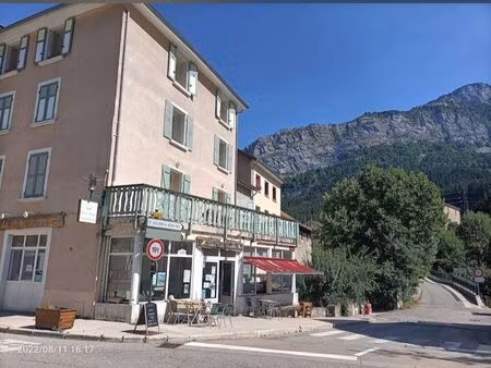 bar restaurant épicerie