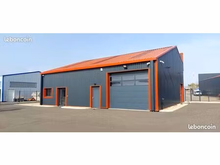 bâtiment industriel neuf 250 m² – terrain 1037 m² – bureaux climatisés – sécurisé – montbr