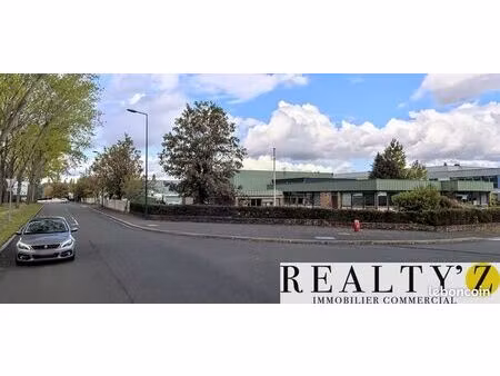 local industriel 500 m²