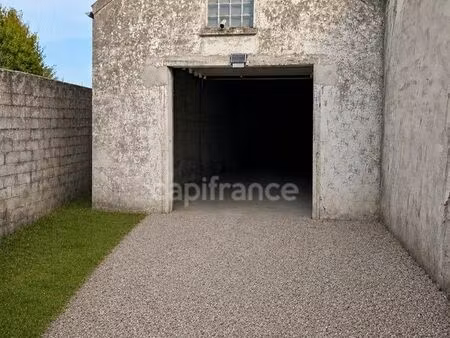 hangar 1 pièce 70 m²
