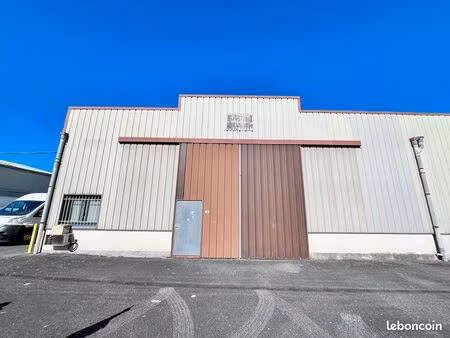 local 630 m² bouloc