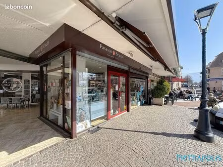 local commercial 128 m² saint-julien-en-genevois