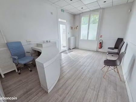 local 257 m² villeparisis