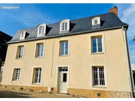 chateau 11 pièces 298 m²