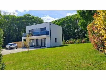maison 113 m² ernée