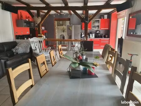 maison corps de ferme entièrement rénové et meublé