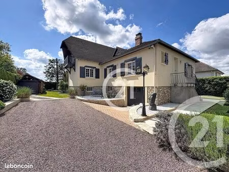 maison 6 pièces 140 m²