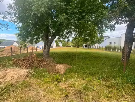terrain 1029 m² st pierre la cour