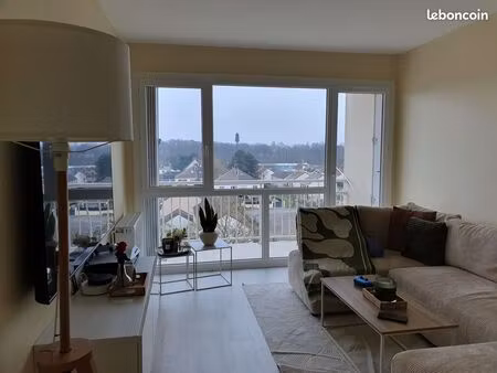 f2 refait neuf  45 m²  890