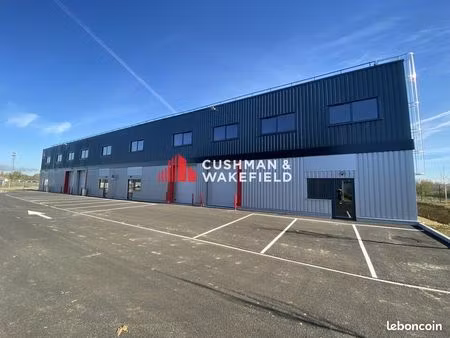 local d'activite 1667 m² bruguieres