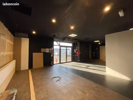 local commercial 395 m²