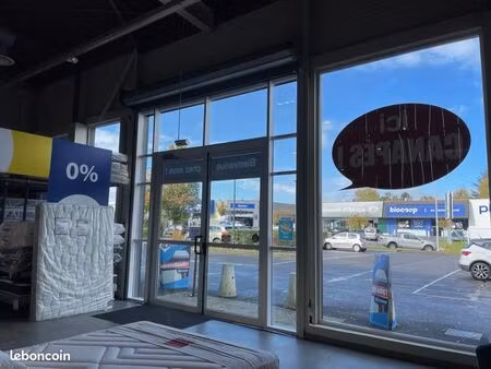 local commercial 400 m²