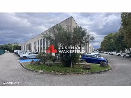 local d'activite 1548 m² toulouse
