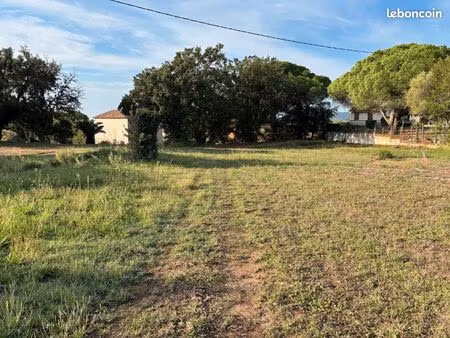 terrain 356 m² frejus