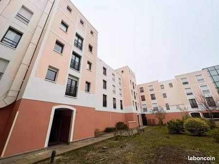 location / colocation appartement 3 pièces cergy saint-christophe