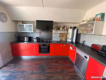 villa + dépendance + garage + piscine jacuzzi