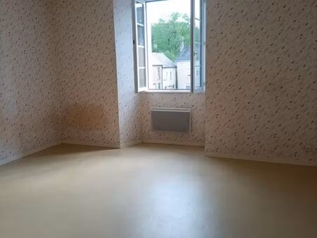 appartement t1 à bais (proche evron)