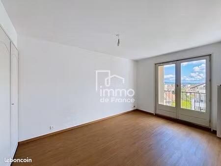 studio 1 pièce 29 m²