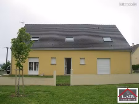 immeuble 3 pièces 81 m²